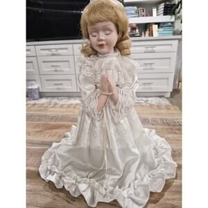 Kaiser Chicago Porcelain Praying Doll with Stand Perfect Condition